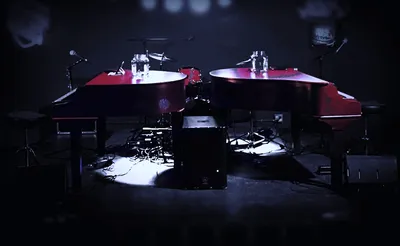 Dueling Pianos